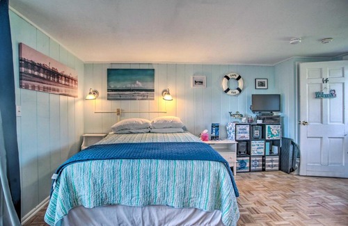 Dennis Port Apartment | Romantic Cape Cod Studio with Patio, Near Beaches