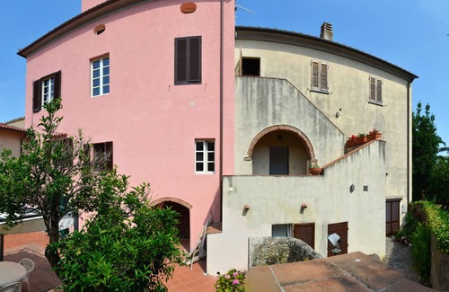 Marciana Marina Apartment | ROMANTIC CHARACTERISTIC ACCOMMODATION, RENOVATED WITH ALL MODERN COMFORTS.