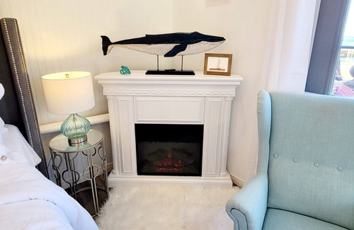Westport Apartment | Romantic coastal getaway. Directly across from the ocean