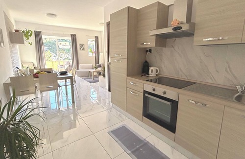 Kercem Apartment | Romantic Comfort & Subtle Luxury – Delax 2-Bedroom Hideaway in Gozo-Xlendi