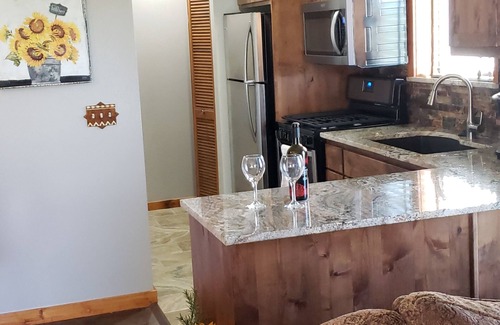 Pagosa Springs Apartment | Romantic condo with stunning mountain views on the golf course