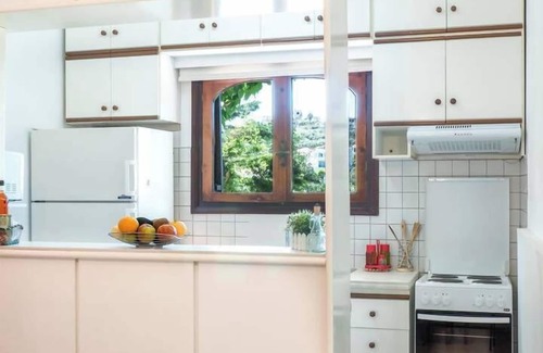 Kato Stalos House | Romantic Corner - Penelope Sea View Maisonette
