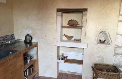 Zovencedo Cottage | Romantic Cottage at the Castle