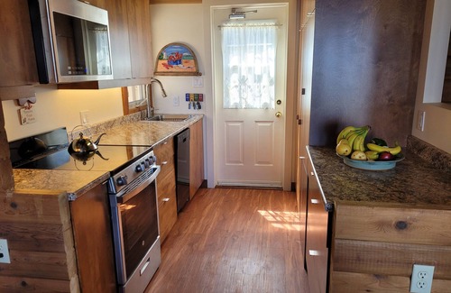 Stanley Bridge Cottage | Romantic Cottage waterfront, views, great location. Sunday-Sunday