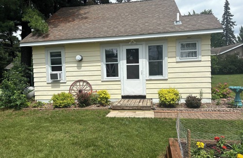 Chetek Cottage | Romantic cottage+Fall hiking, ATV+Fall wine festivals+Views of lake from dock!