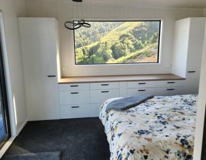 Waerenga House | Romantic Countryside Lakeview, 1 hour ex Auckland