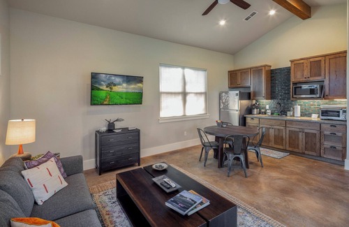 Driftwood House | Romantic Couples Getaway with Pool Access and Modern Retreat