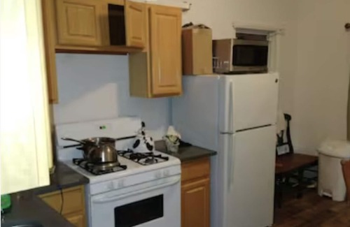 New Brighton Apartment | Romantic Couples Room