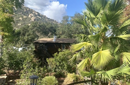 Ramona Cottage | Romantic & cozy cottage w/fireplace; close to hiking trails & 30min to San Diego
