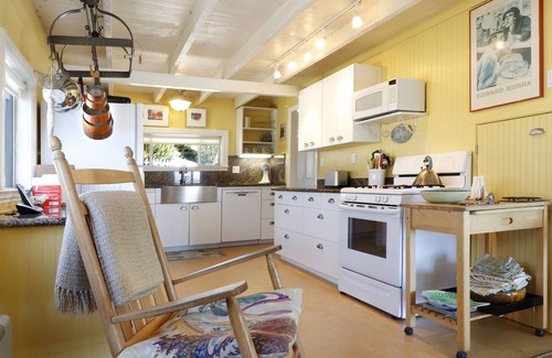 Dillon Beach Cottage | Romantic, Dramatic Views!nFull calendar https:/www.vrbo.com/81742?dateless=true