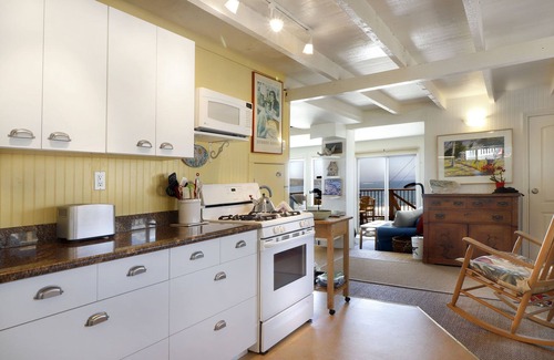 Dillon Beach Cottage | Romantic, Dramatic Views!nFull calendar https:/www.vrbo.com/81742?dateless=true