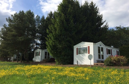 Basberg Ski Chalet | Romantic Eifel cottage "Am Rosenstrauch"