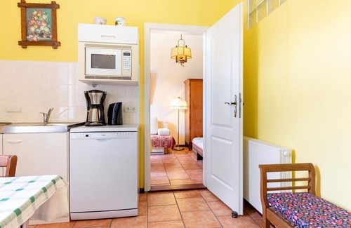 Altentreptow Apartment | Romantic Escape in Altentreptow