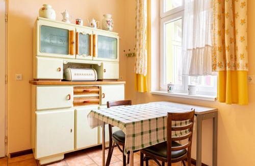 Altentreptow Apartment | Romantic Escape in Altentreptow, cleaning included