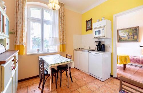Altentreptow Apartment | Romantic Escape in Altentreptow, cleaning included