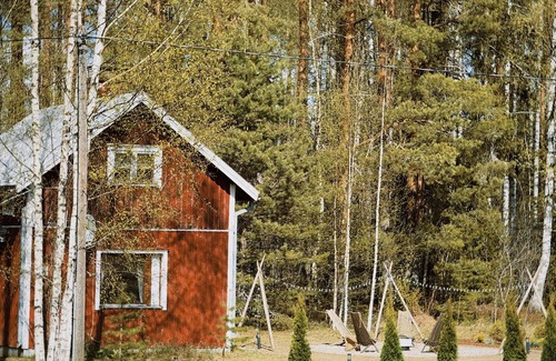 Kesaelahti Cottage | Romantic Forest Cottage near Lake Sauna, Firepit & Cozy Scandinavian Design