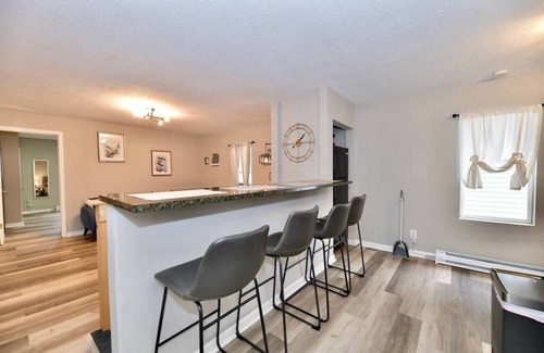 Fountain Square House | Romantic Fountain Square Escape - Perfect Date Night