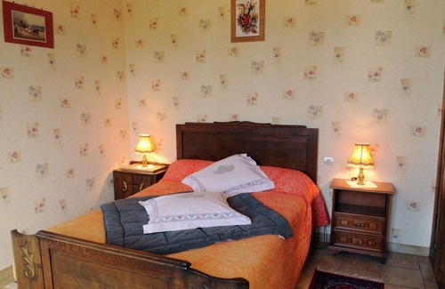 Bligny Cottage | Romantic gîte in quiet village for Champagne lovers