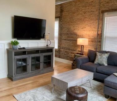 Benton Harbor Apartment | Romantic Gastro Loft Retreat for Two