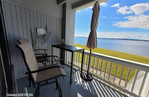 Panacea Apartment | romantic getaway bayside
