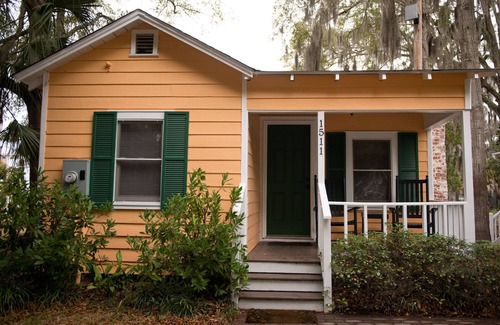 Historic District Cottage | Romantic Getaway for 2