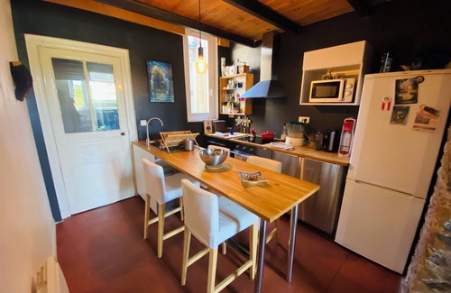 Republique - Les Ponts Apartment | Romantic getaway in the heart of Nantes