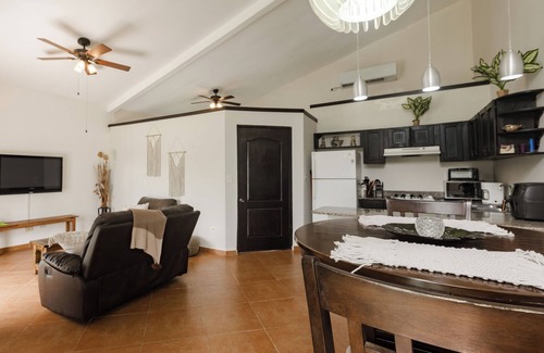 Pajonal House | Romantic Getaway: Luxury 1-Bedroom in Gated Community of Punta Chame Resort