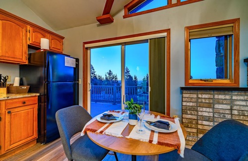 Fairplay Cabin | Romantic Getaway~Pikes Peak~Deck~35 min to Breck