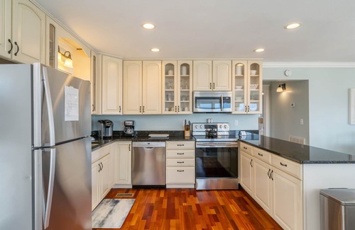 Sevierville Cabin | Romantic Getaway Stunning Views/Dog Friendly