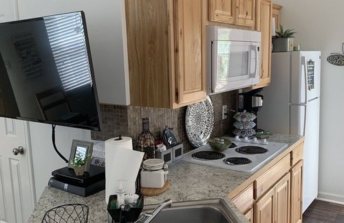 Fredericksburg House | Romantic Getaway; Peaceful Hill Country Retreat; Beautiful Balcony Views!