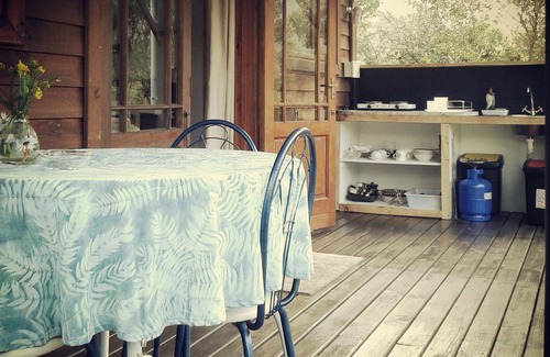 Storms River Cottage | Romantic getaway with garden and mountain views