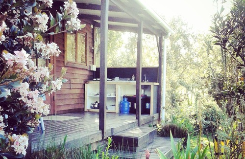 Storms River Cottage | Romantic getaway with garden and mountain views