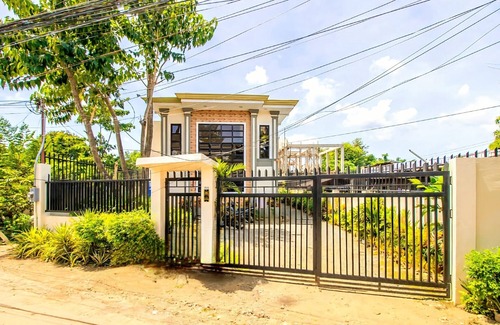 Liloan Apartment | Romantic Getawaybalcony+garden View & Fast Wi-fi