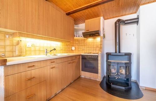 Giubiasco House | Romantic Gioiello in the village center of Loro