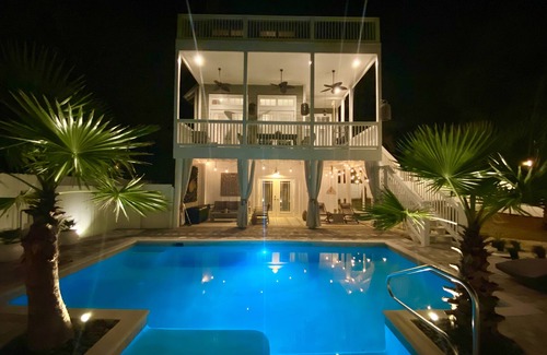 West Panama City Beach Apartment | Romantic Guest House with a pool
