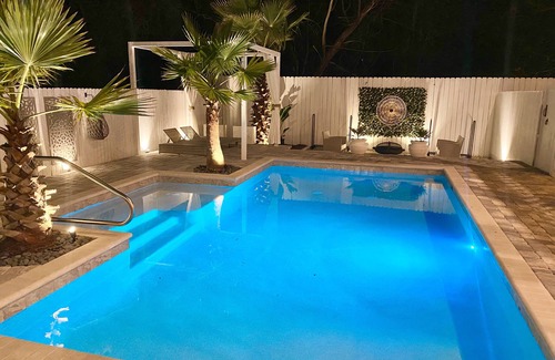 West Panama City Beach Apartment | Romantic Guest House with a pool