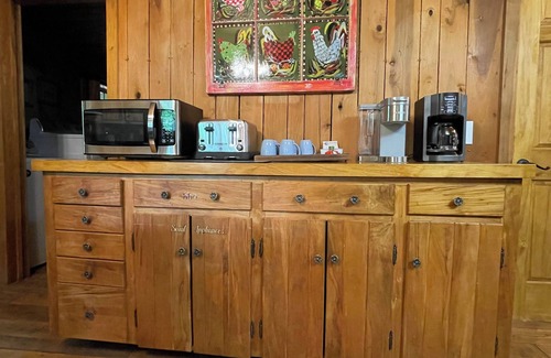 Blue Ridge Cabin | Romantic hideaway, hikers paradise.