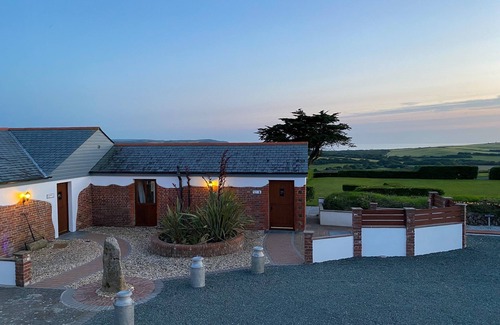 Marhamchurch House | Romantic Hideaway With Countryside And Sea Views