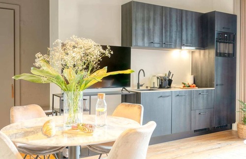 Ghent Apartment | Romantic & Historic Getaway in Ghent