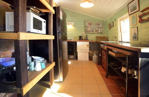Darawank House | Romantic historic school in Forster/Tuncurry area