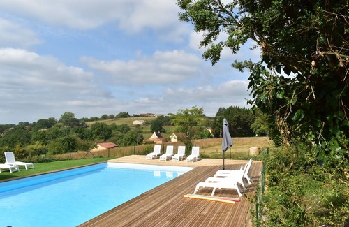 Marquay Cottage | Romantic holiday home, with hot tub, near Sarlat.