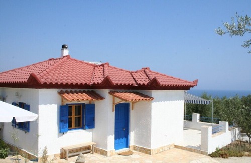 Pylos-Nestoras House | Romantic house above the sea with charming view