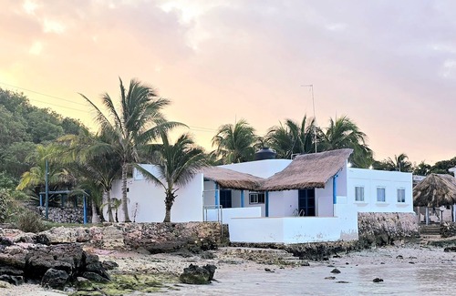 Campeche Villa | Romantic house next to the sea of Campeche. Ideal for a quiet vacation time,