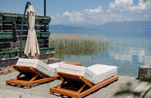 Radozda Villa | Romantic lakeside villa with a private beach!