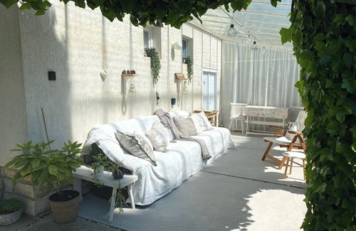 Balatonfured Cottage | Romantic Little Cottage 10 minutes to Lake Balaton