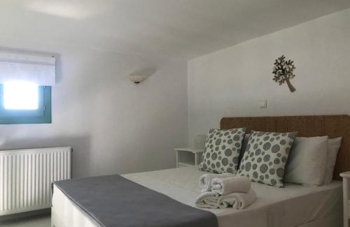 Ios Town Apartment | Romantic loft 1