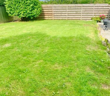 Truro House | Romantic log-burner Cornish Cottage private garden dogs welcome