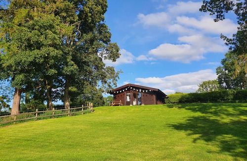 Corwen Cabin | Romantic Log Cabin