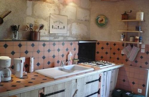 Brion House | Romantic Loire Hideaway