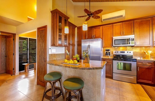 Wailea Condo | Romantic, Luxury Condo with Spectacular Ocean Views